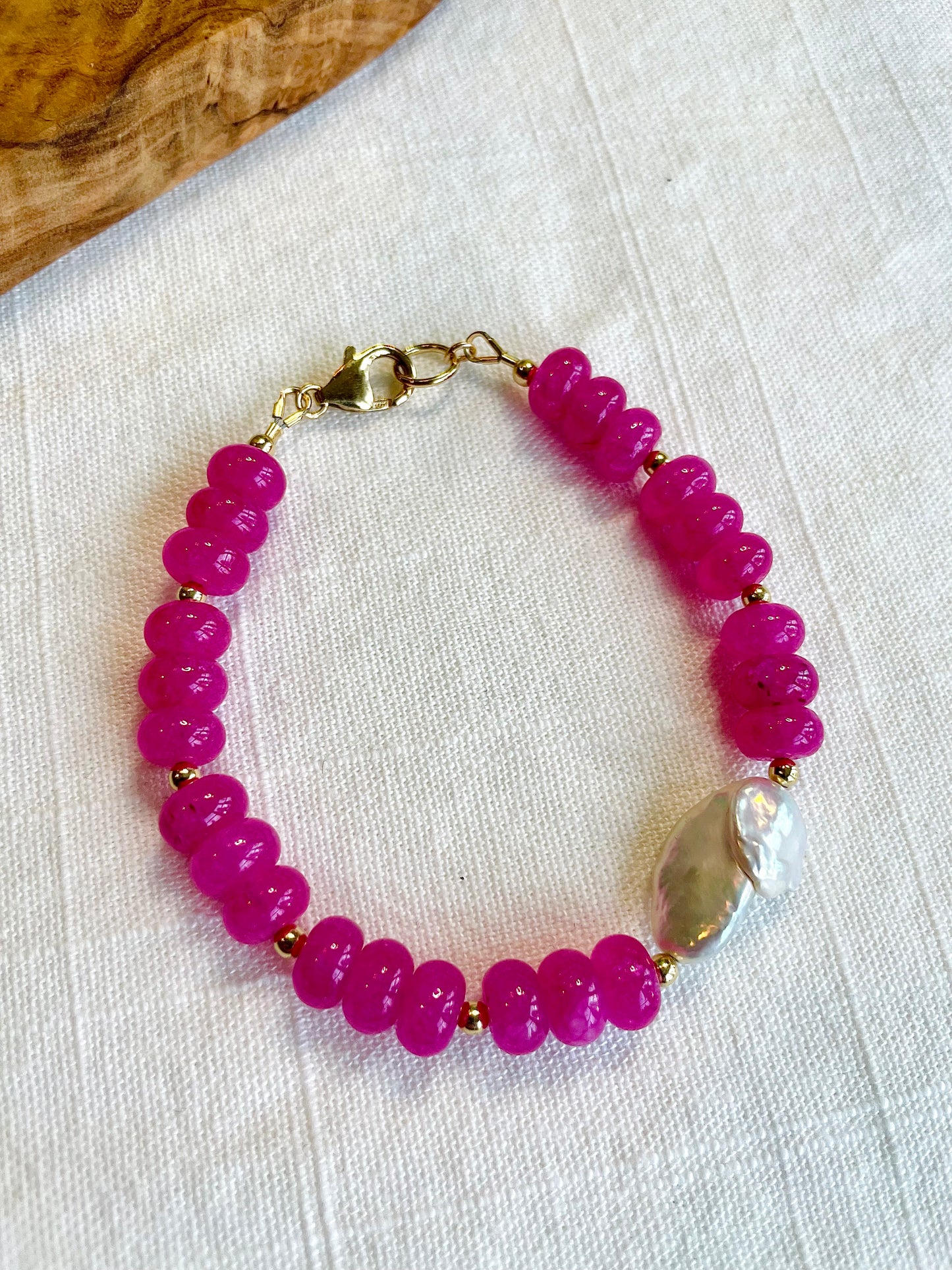 Pink Jade and Pearl Bracelet