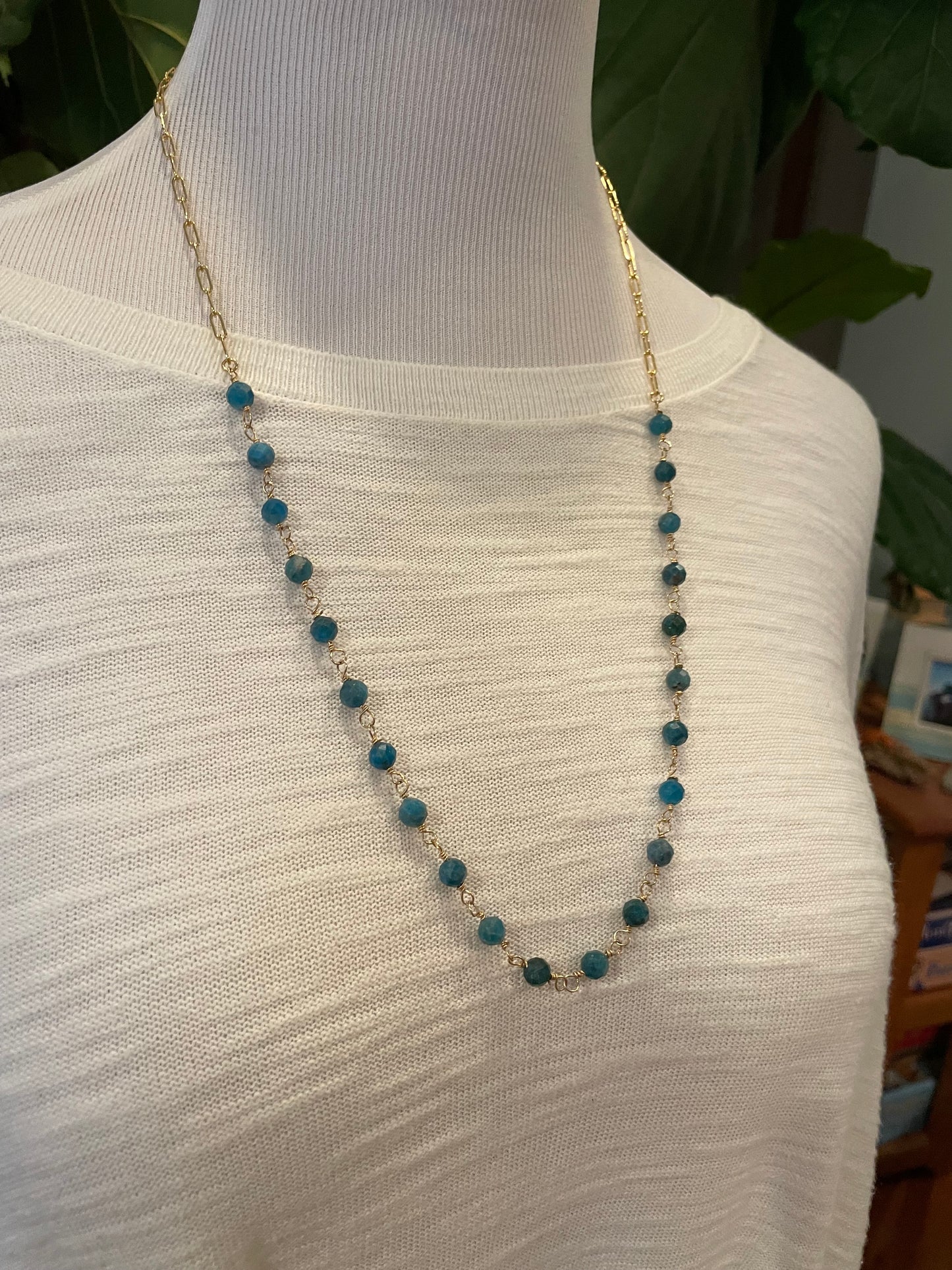 Long Apatite and Paperclip Chain Necklace