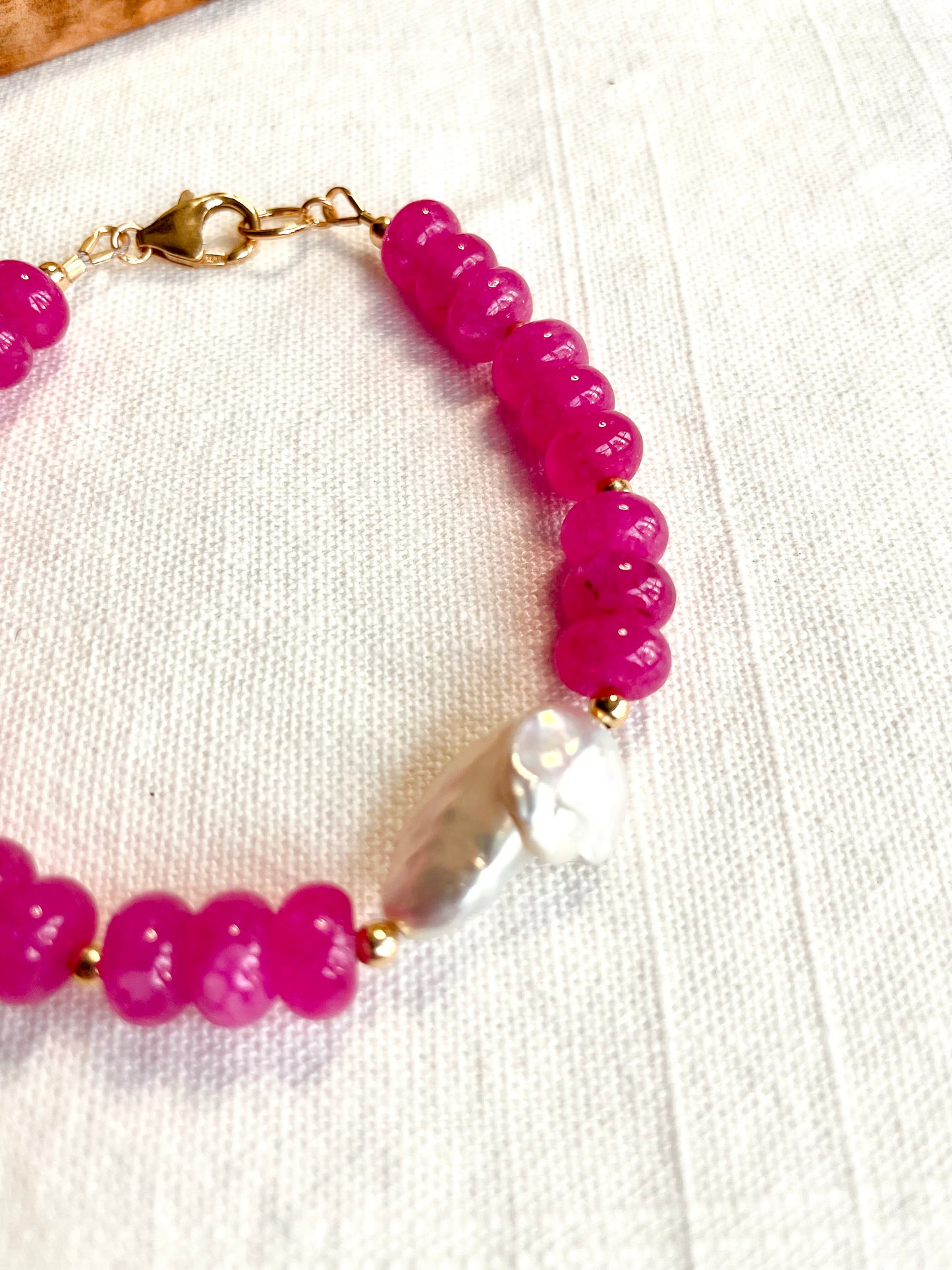Pink Jade and Pearl Bracelet