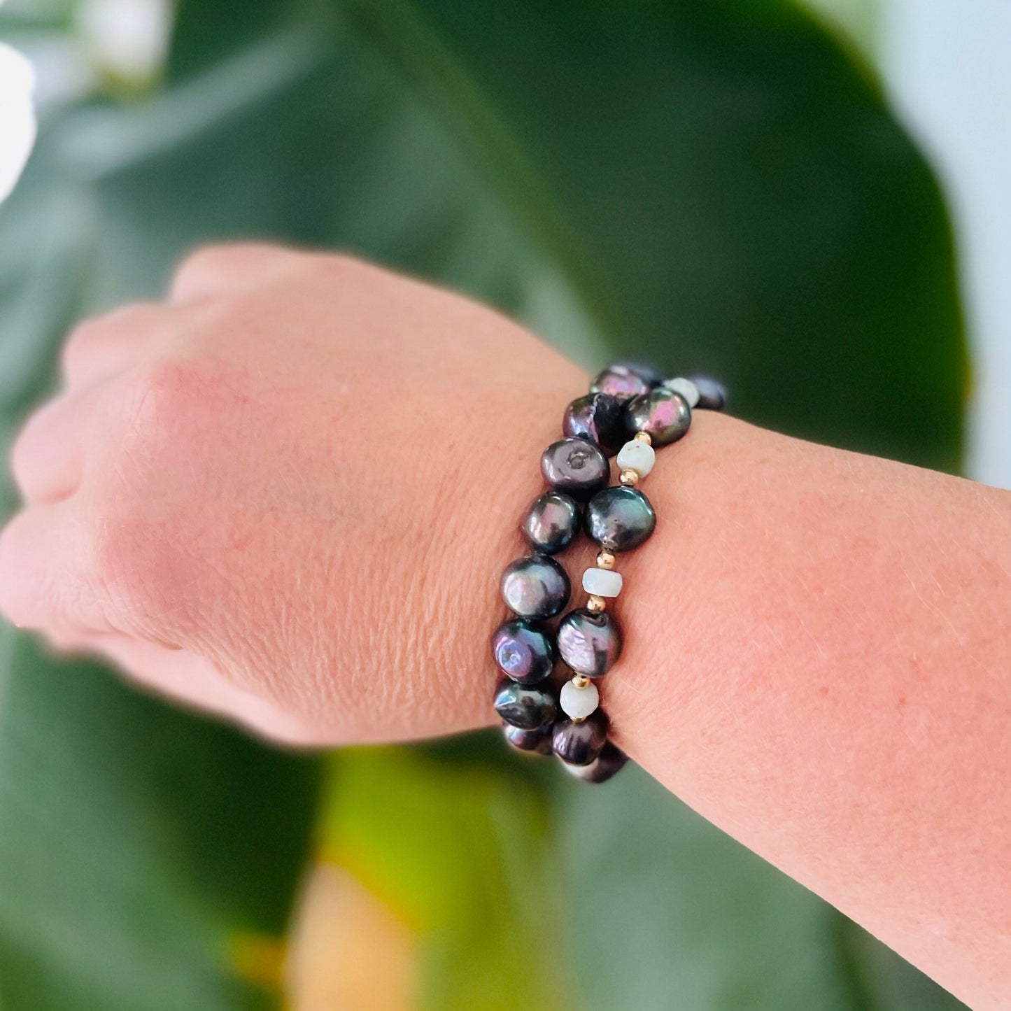 Black Pearl Stretch Bracelet