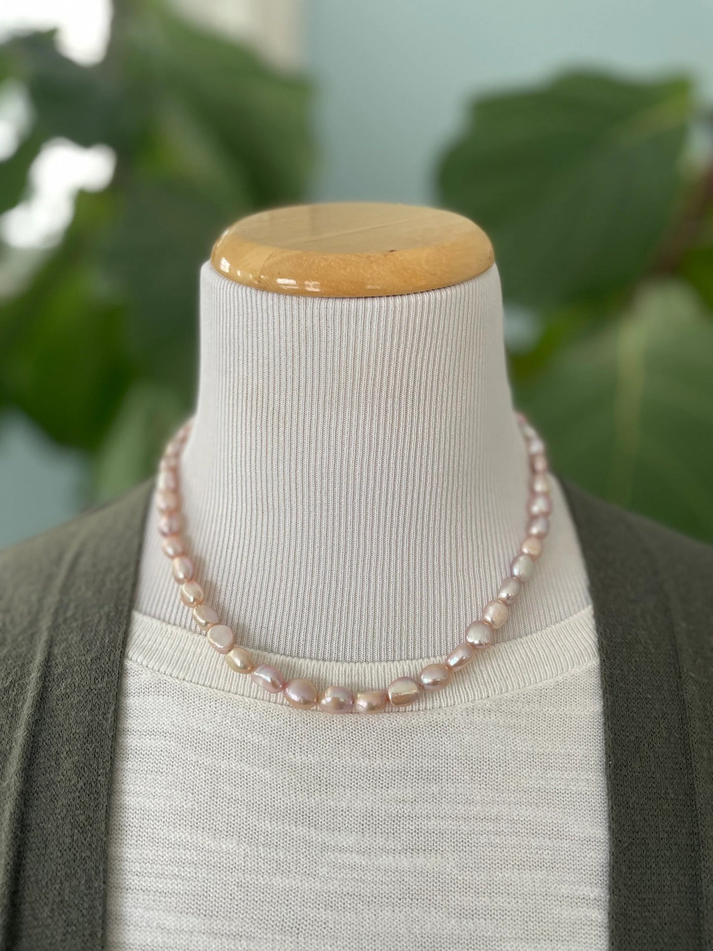 Single Strand Pearl Necklace